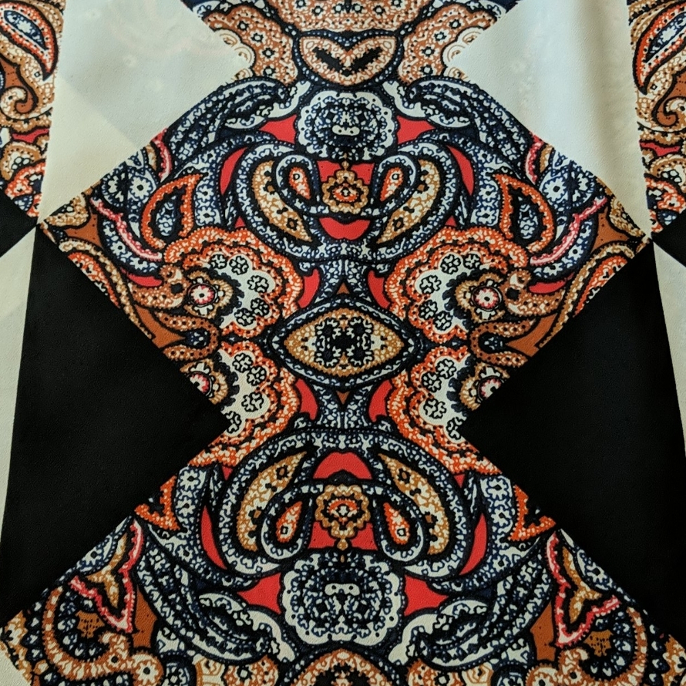 Fabulous Print 👕 - Picture 2 of 2